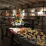 Palazzo Mandurino Luxury Relais Bed and breakfast Zollino